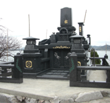 浦田石材の和洋型墓石